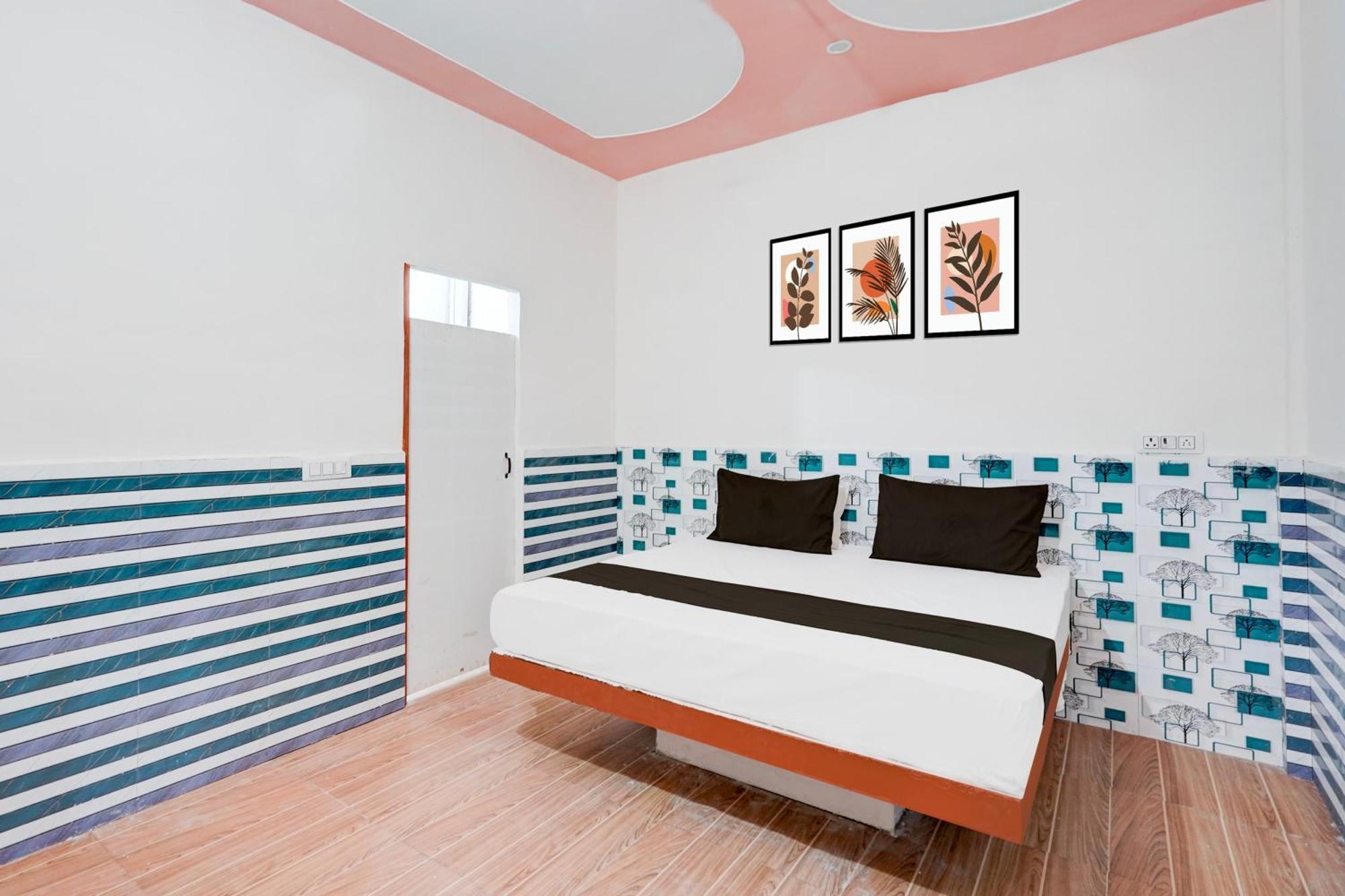 Hotel O Golden Bird Noida Buitenkant foto