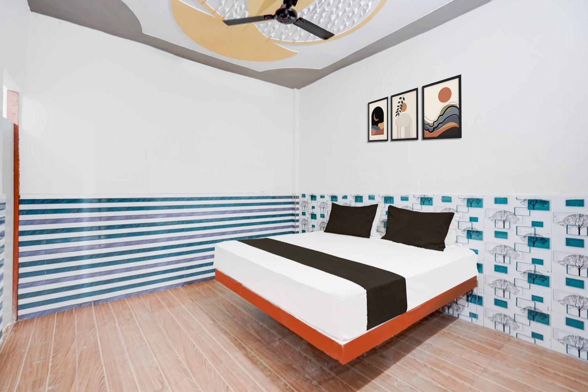 Hotel O Golden Bird Noida Buitenkant foto