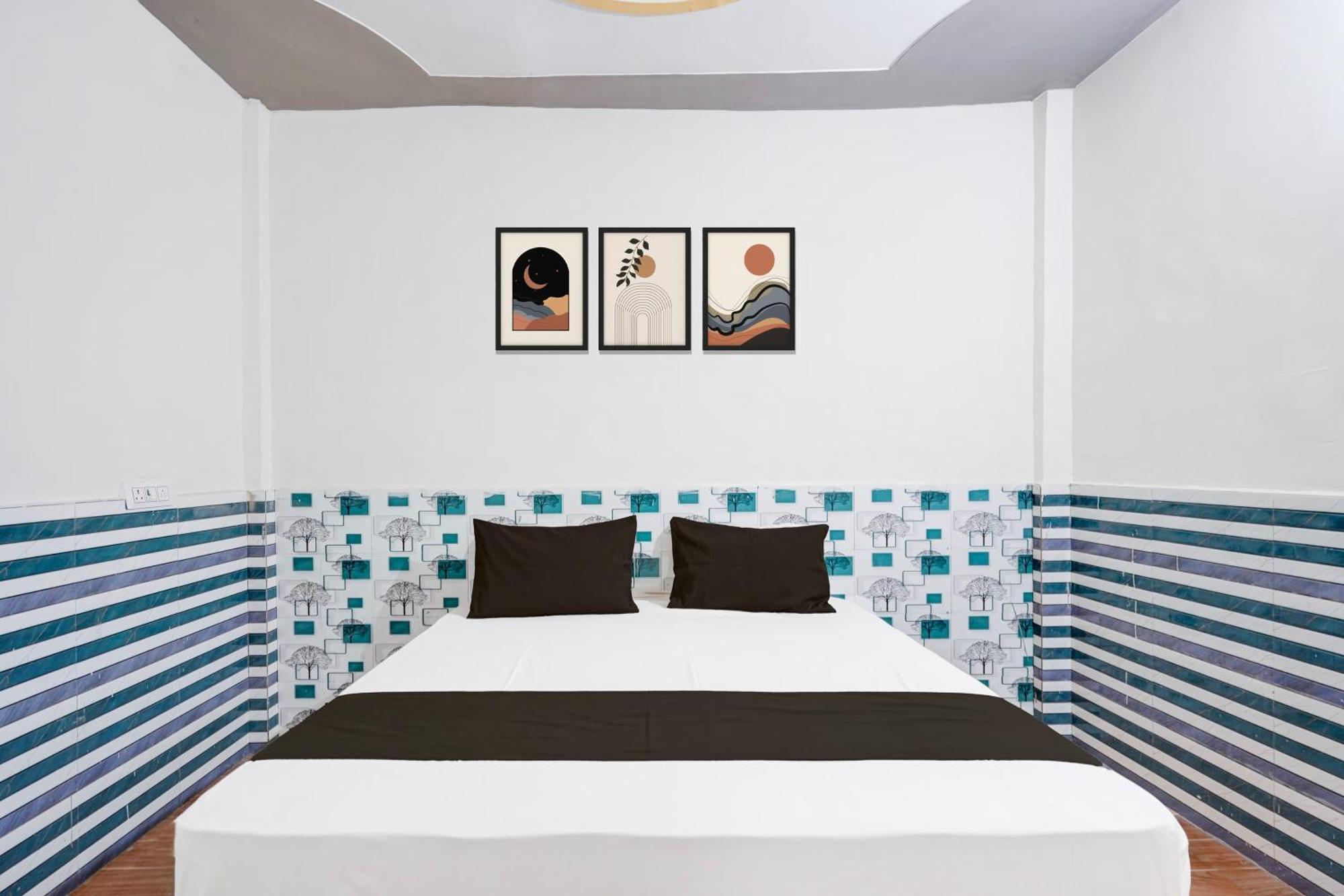 Hotel O Golden Bird Noida Buitenkant foto