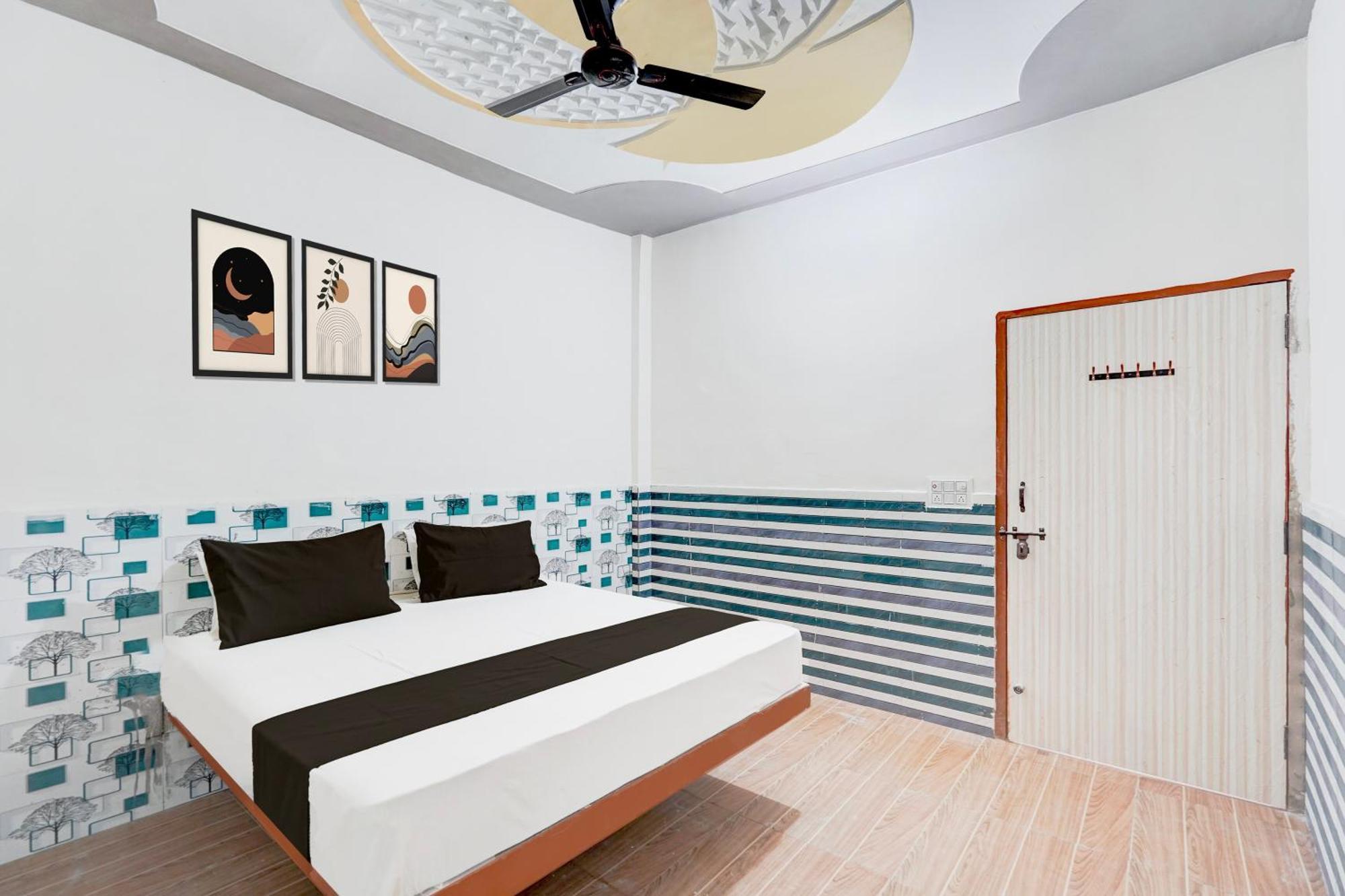 Hotel O Golden Bird Noida Buitenkant foto