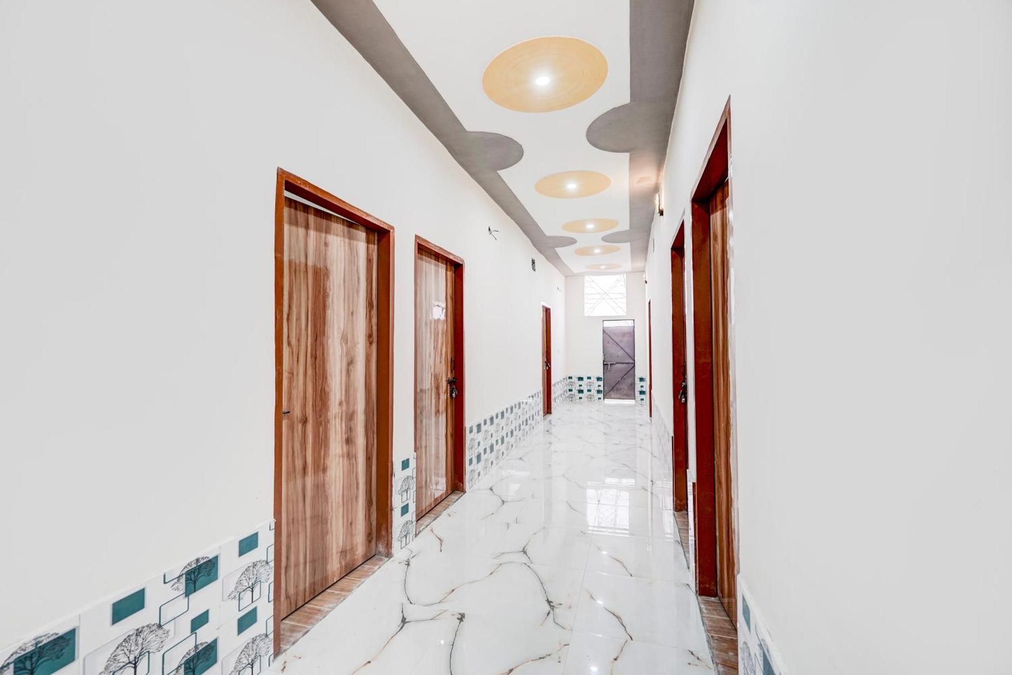 Hotel O Golden Bird Noida Buitenkant foto